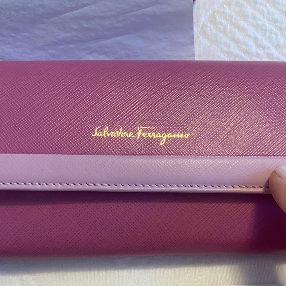 Salvatore Ferragamo Pink wallet - Picture 7 of 7